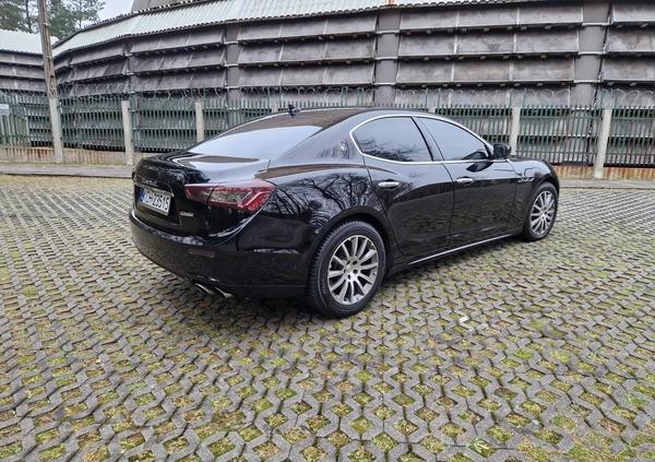 Maserati Ghibli cena 109000 przebieg: 134000, rok produkcji 2014 z Kraków małe 466